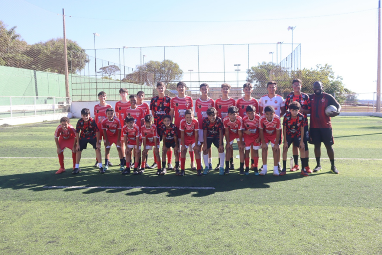 BANDEIRANTE ABRE INSCRIÇÕES GRATUITAS PARA ESCOLINHA DE FUTEBOL EM BRODOWSKI